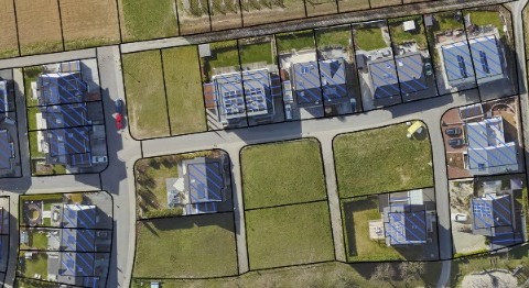 Planausschnitt Luftbild mit unbebauten Grundstücken.