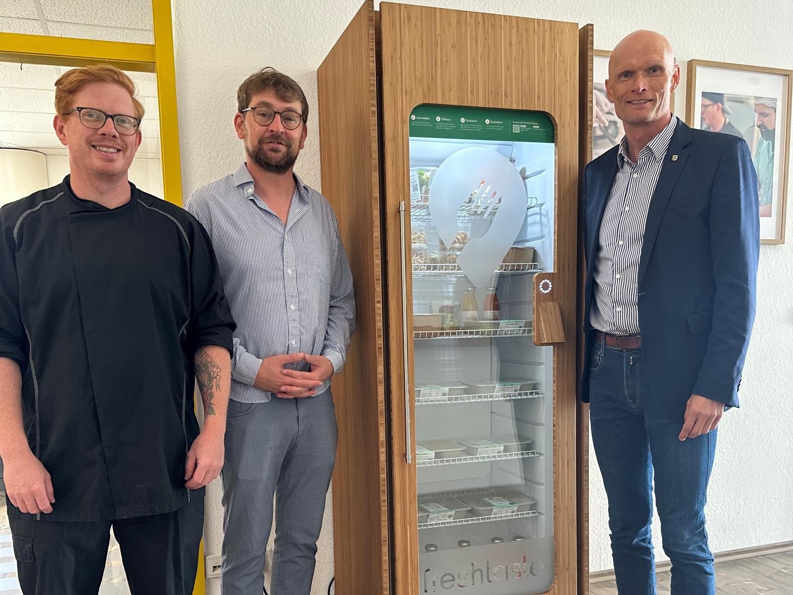 OB Elkemann mit Elmar Rensch und Christopher Bär.