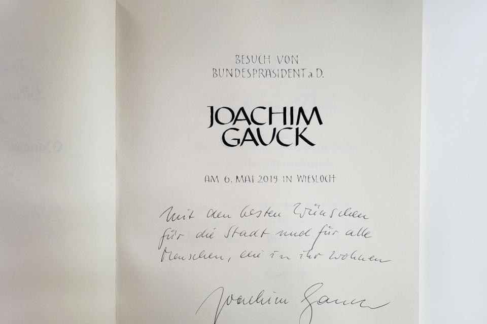 2019-05_goldbuch_gauck1