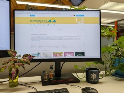 PC-Bildschirm mit aufgerufener Metropolbib-Seite.