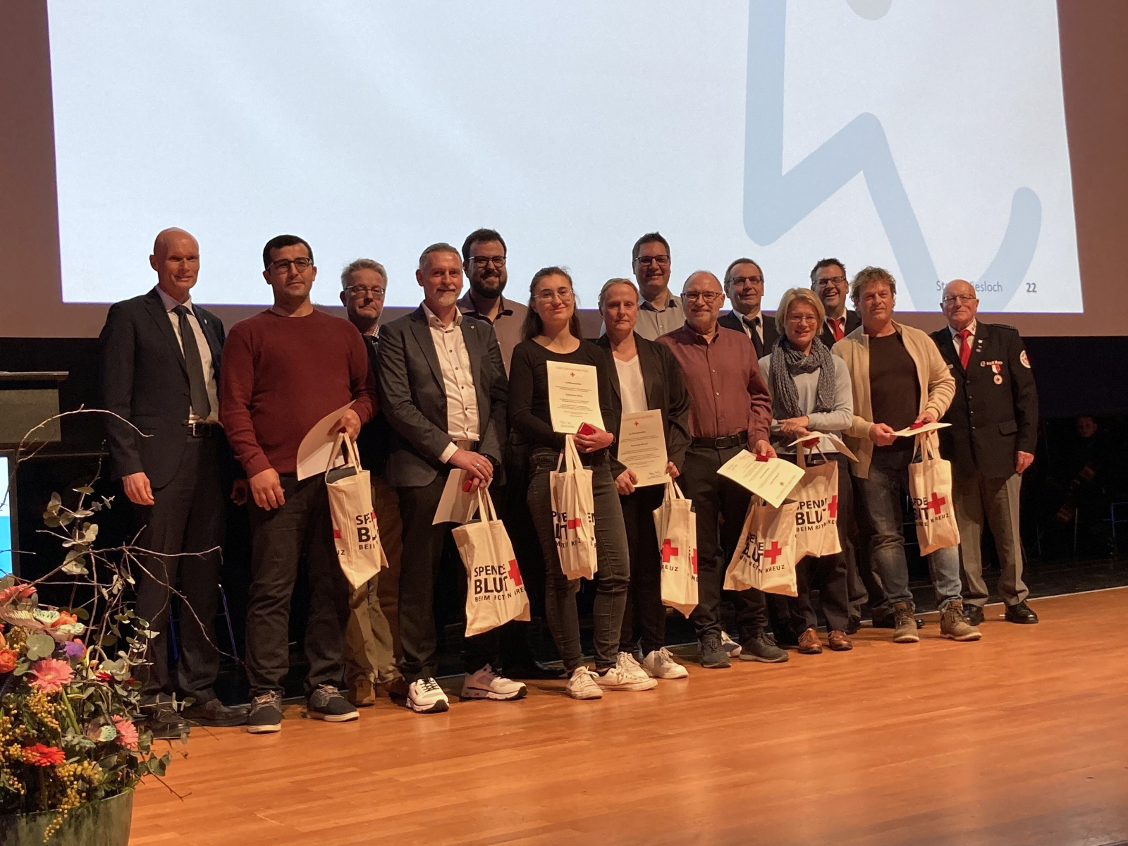 OB Elkemann und das DRK danken den zahlreichen Blutspenderinnen und Blutspendern.