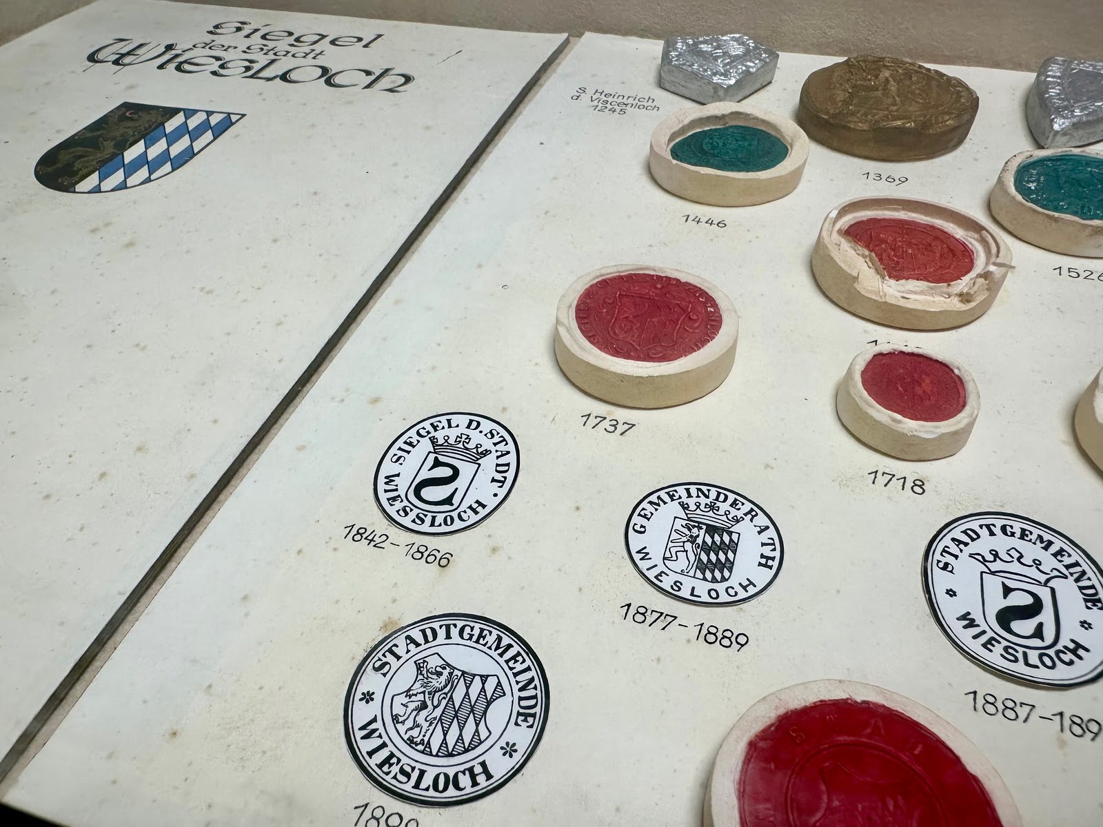 Sammlung historischer Siegel der Stadt Wiesloch.