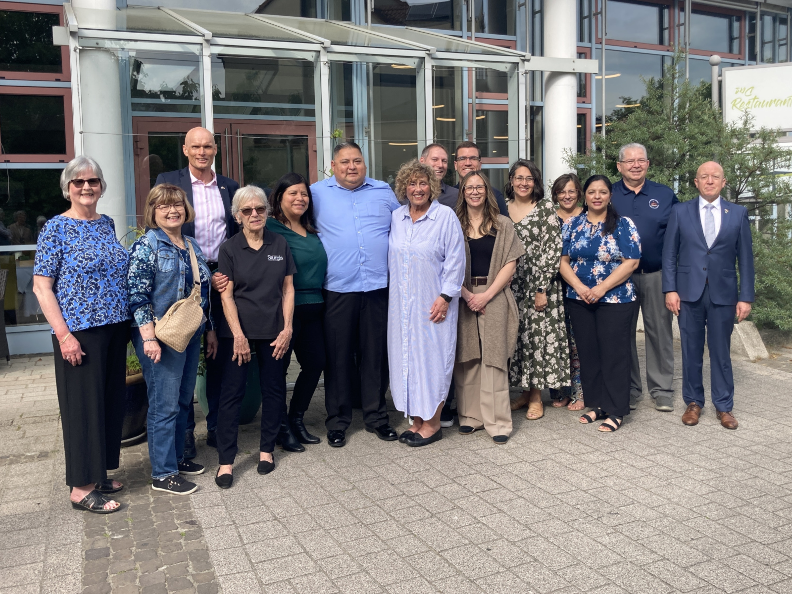 OB Elkemann und BM Sauer begrüßen die Gäste aus unserer amerikanischen Partnerstadt Sturgis.