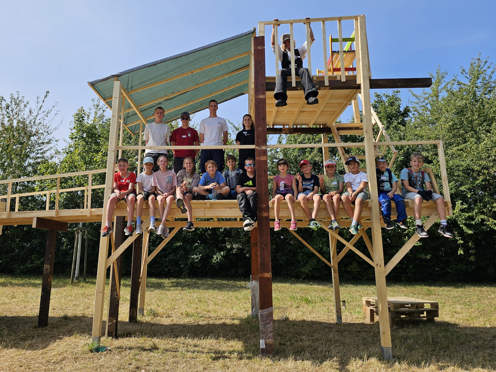 Gruppenfoto zum Abschluss der Kinderbaustellen-Woche.