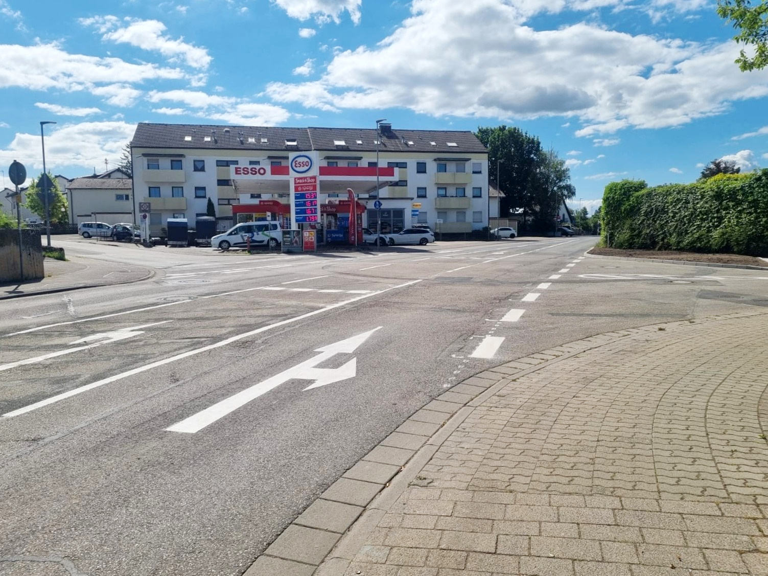Die Bauarbeiten rund um den provisorischen Kreisel haben begonnen.