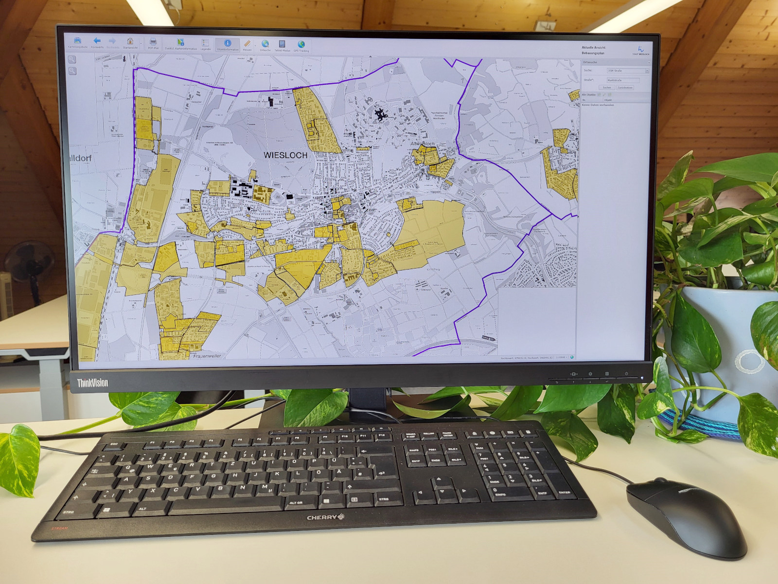 Bildschirm mit aufgerufenem Geoportal und Übersicht der Wieslocher Bebauungspläne.&nbsp;